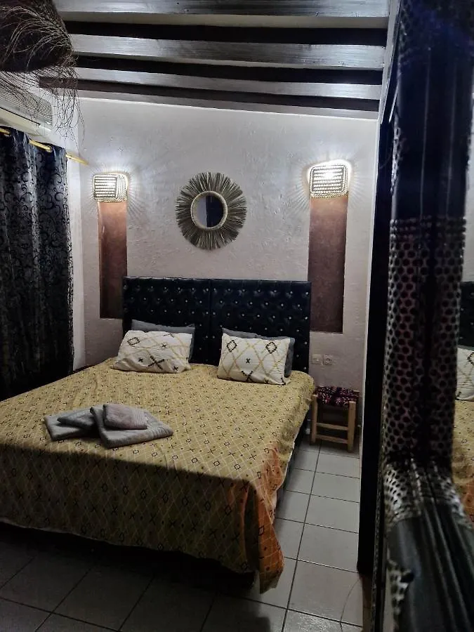 Maison Noe 2 Marrakesh Homestay
